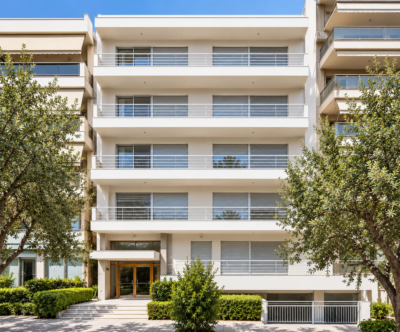 ST-006 &mdash; Fa&ccedil;ade du b&acirc;timent